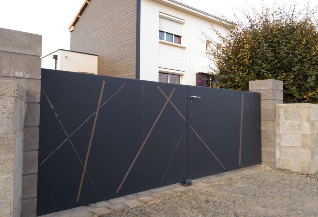 la fabrik_Garde corps_rambarde poteau_portillon_escalier_marche_exterieur_terasse_acier_moderne_designe_bois_metale