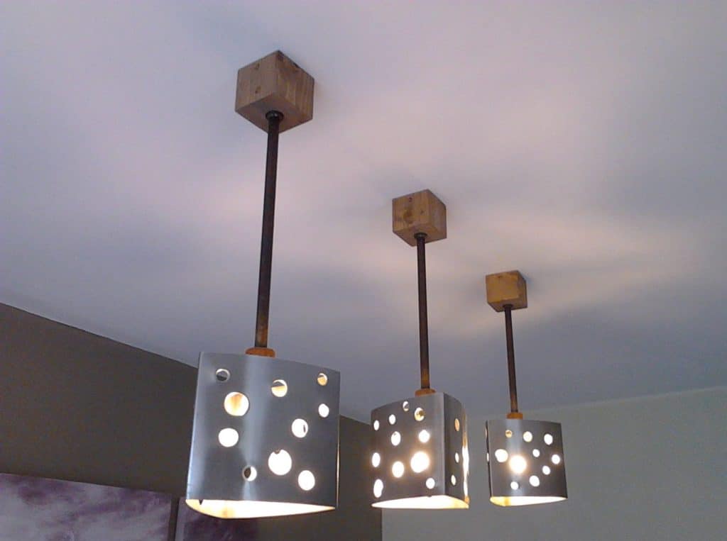 Suspensions triple_la fabrik_deco_fontaine_Barbecue et plans detravail_métal_mural_interieur_maison_decoratif_architech_vintage_home staging_boeme chic_tendance